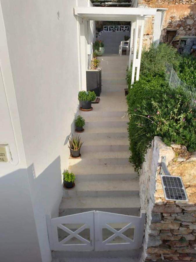 Ornella'S & Laura'S Secret Place Livadia  Екстер'єр фото